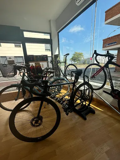 Foto de All Ride, tienda de bicicletas en Barajas de Madrid