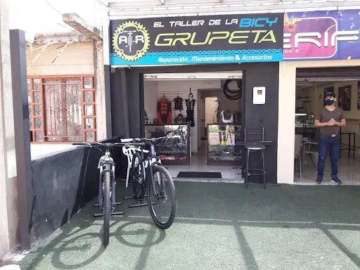 Negocio de bicicletas en Urena