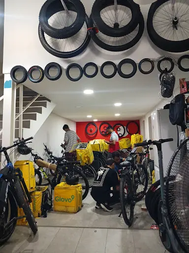Foto de Bd Taller Bici, taller de bicicletas en Eixample