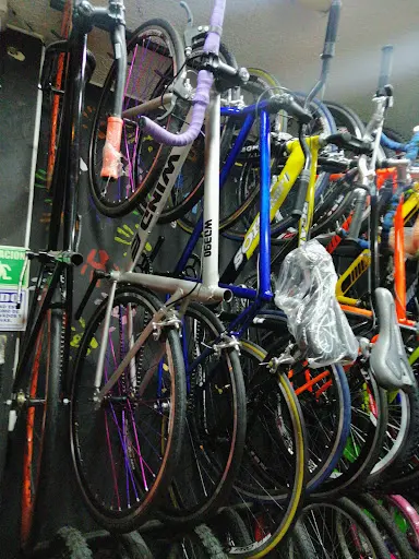 Foto de Bicicleteria Jere Bikes, taller de bicicletas en Cota