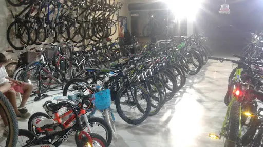 Negocio de bicicletas en Piura