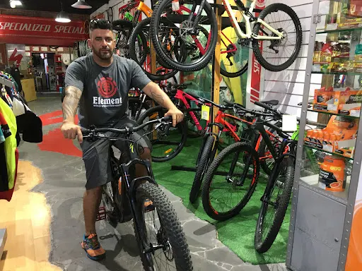 Foto de Bike Gran Canaria "Bikegc, taller de bicicletas en Playa del Ingles