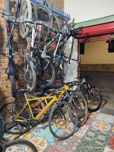 Foto de Bikes Gomes, taller de bicicletas en Subachoque