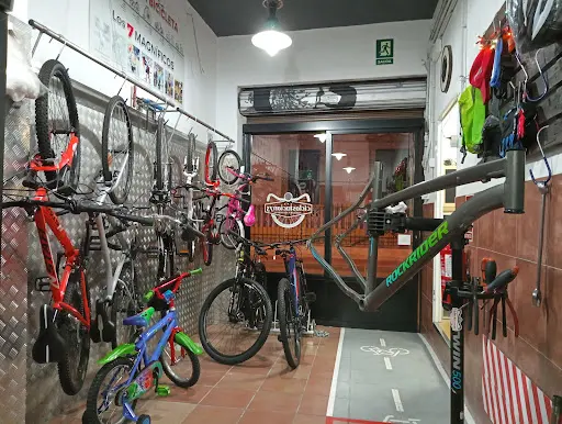 Foto de Ciclostación 73, taller de bicicletas en Murcia