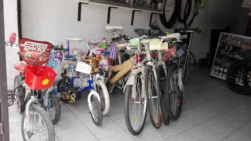 Foto de Cletas Aaron, taller de bicicletas en Lo Prado