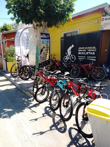 Foto de Comercial Maxisol, taller de bicicletas en Tome
