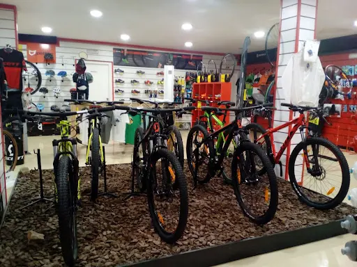 Foto de Culebras Bikes, tienda de bicicletas en Villanueva de la Jara