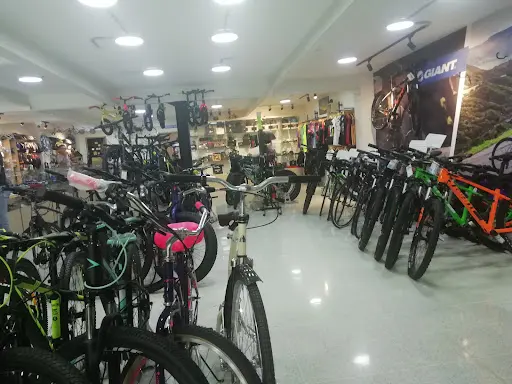 Foto de Cycling Life, tienda de bicicletas en Medellin