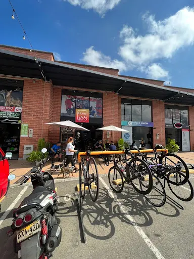 Foto de Ed Bike Servicios Taller De Bicicletas Y Café, tienda de bicicletas en La Ceja