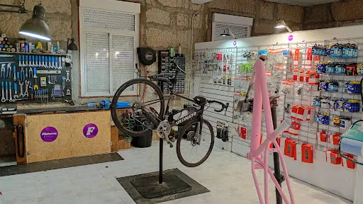 Foto de Fisterra Bike, taller de bicicletas en Pontevedra