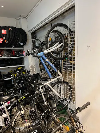 Foto de Hi.mark's, taller de bicicletas en Horta-Guinardo