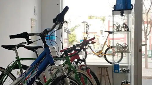 Foto de Ilegal Bikes, taller de bicicletas en Sevilla