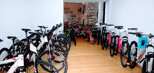 Foto de Innbikes, tienda de bicicletas en Cuenca