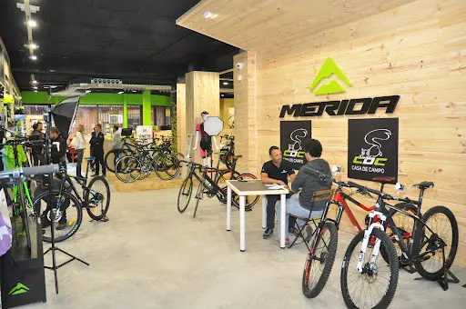 Foto de Merida CDC, taller de bicicletas en Latina