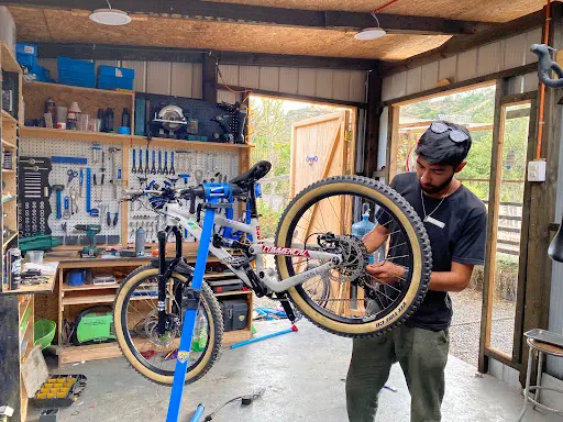 Foto de Palmabike, taller de bicicletas en San Antonio