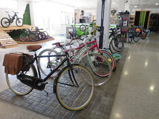 Foto de Pedalnetmobility, taller de bicicletas en Xirivella