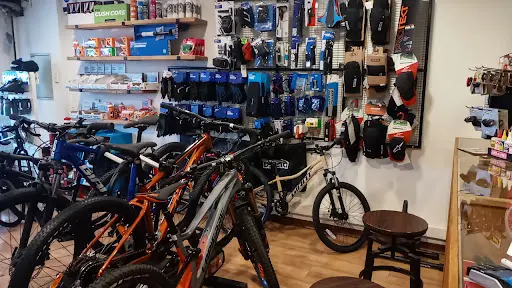 Foto de Pedalpro Santiago, taller de bicicletas en Villa Presidente Frei, Nunoa, Santiago