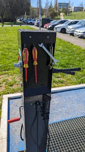 Foto de Punto Reparación De Bicicletas, taller de bicicletas en Santiago de Compostela
