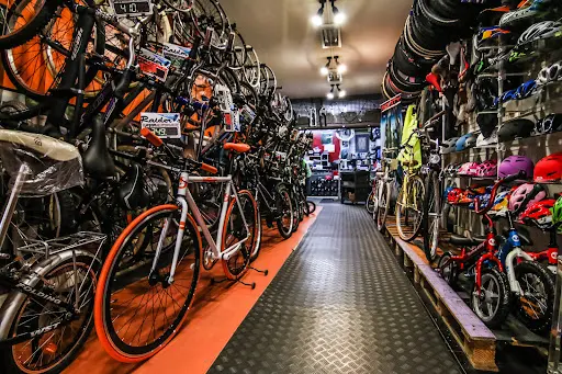 Foto de Raiders, taller de bicicletas en les Corts