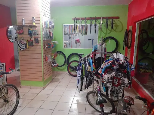 Foto de Taller De Bicicletas "Ian Bikes, tienda de bicicletas en Villa Alberto Andres Alvarado Aramburo
