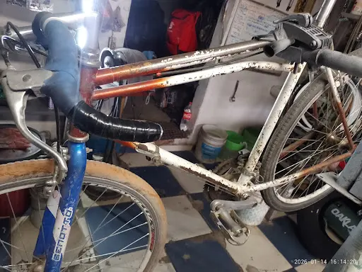 Foto de Taller De Bicicletas Razo, taller de bicicletas en Yerbabuena
