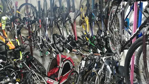 Imagen de Taller De Bicis "Jesús Ride A Bike... Recicleta