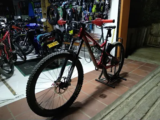 Imagen de Taller The Chicken Mechanix