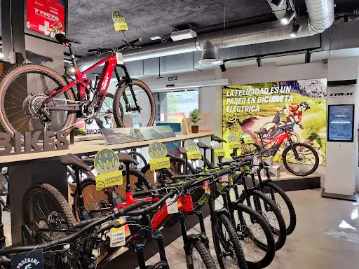 Foto de Trek Bicycle Madrid Principe De Vergara, taller de bicicletas en Salamanca
