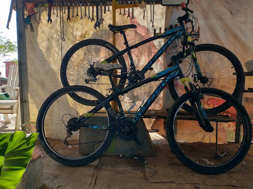 Taller de bicicletas TALLER DE BICICLETAS TALACHAS